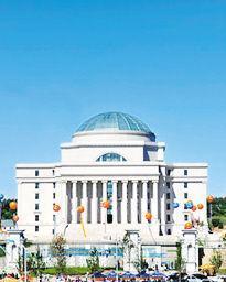 长春建筑学院(图1) 长春建筑学院(图1)