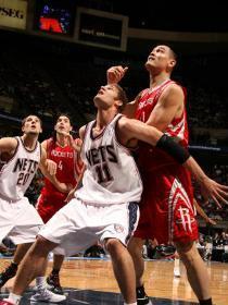 抢篮板球 抢篮板球