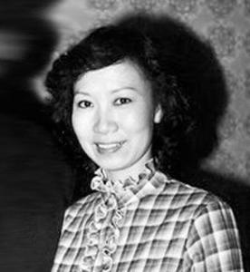 擅唱「芳腔」驰名,有「小芳艳芬」之誉,与黎文所,钟丽蓉各自演唱芳腔