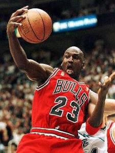 抢篮板球 抢篮板球