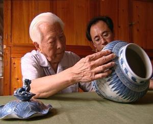 耿宝昌在鉴定文物