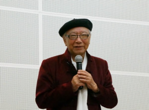 郑愁予