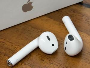 Apple AirPods