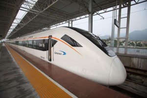 专为城际铁路服务的CRH6A型电力动车组