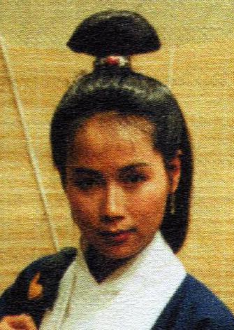 岳灵珊(叶童 饰)  配音