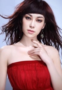 单曲《水乡新娘》 由著名歌手石梅,冷漠演唱,北京冒牌文化传播有限