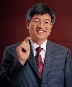 张维迎