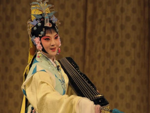 魏春荣扮演《玉簪记》中的陈妙常