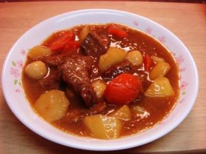 牛肉炖土豆