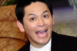 冈田圭右