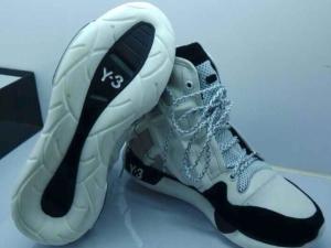 Y3球鞋