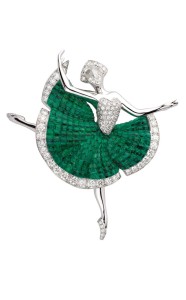 Héloise 胸针 灵感来源《珠宝》（Jewels）之祖母