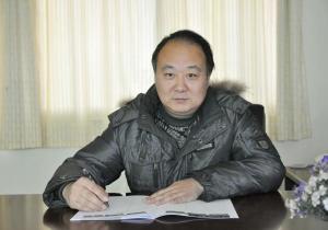 金陵中专副校长 王 轩
