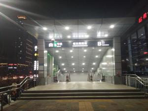 城东南路站