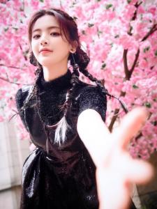杨超越