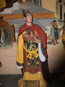 刘辩塑像