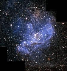 NGC 346是小麦哲伦星系中的一个疏散星团