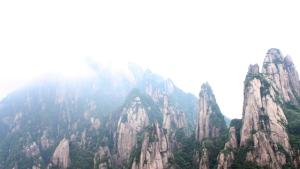 怪石山