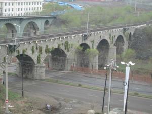 滨绥铁路 位于绥芬河市区的  远东第一桥