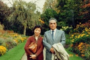 芮先生和夫人在英国