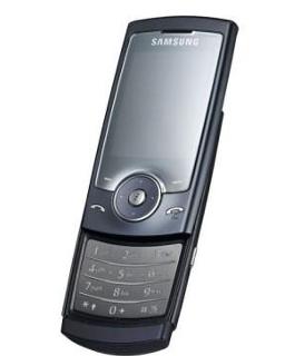 三星 u607 手机导航键以及功能键区域采用触屏控制,在合盖的状态下