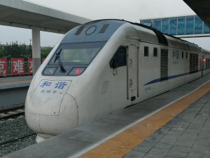 运营在京张铁路线上的和谐长城号内燃机动车组