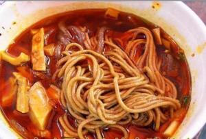 各种各样的荞面饸饹