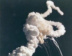 挑战者升空后爆炸