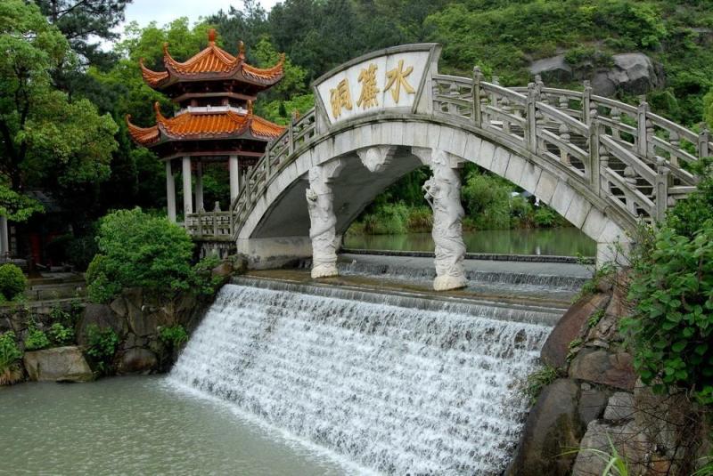 编辑词条 "南岳水帘洞"一般是指"水帘洞(湖南省衡阳南岳衡山景点)"