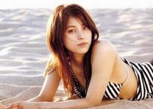 上原多香子
