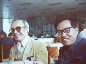 费维恺1980年在北京机场与郭松义