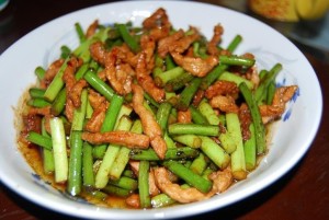 蒜苔炒肉