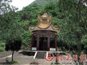 欧震将军纪念亭