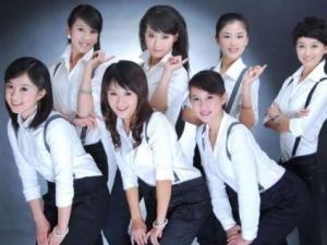 新闻女生组