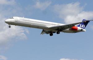 与事故航班型号相同的北欧航空MD-87型客机 与事故航班型号相同的北欧航空MD-87型客机