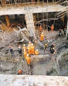 昆明殡仪馆在建悼念厅垮塌