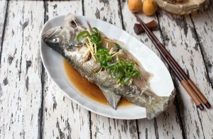 蒸鲈鱼
