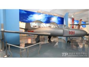 歼教-1教练机陈列在航空博物馆