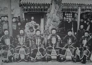 许庚身(左三) 许庚身(左三)