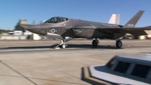 EMALS弹射F-35战斗机