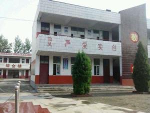 万冢完小（小学）
