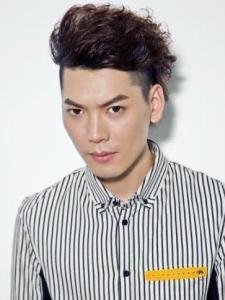 简弘亦写真