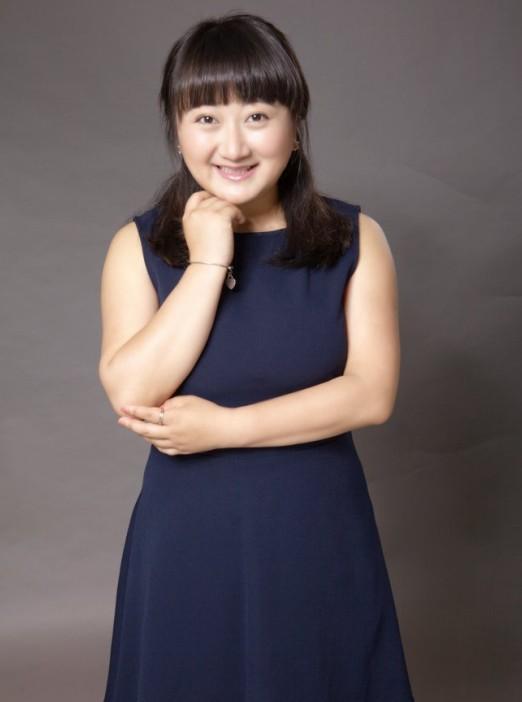 臧洪娜服装植入合作,低价合作艺人价表,2020明星软植入
