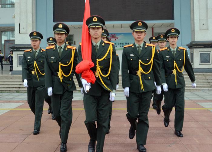 江山中专国旗仪仗队