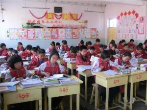 学生在认真上课