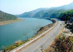陆水河上游隽水河