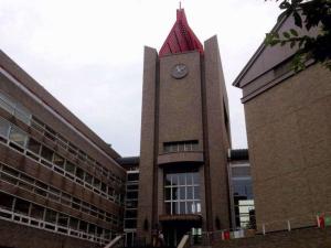 早稻田大学