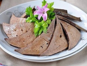 煮猪肝