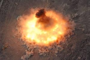 炸弹爆炸